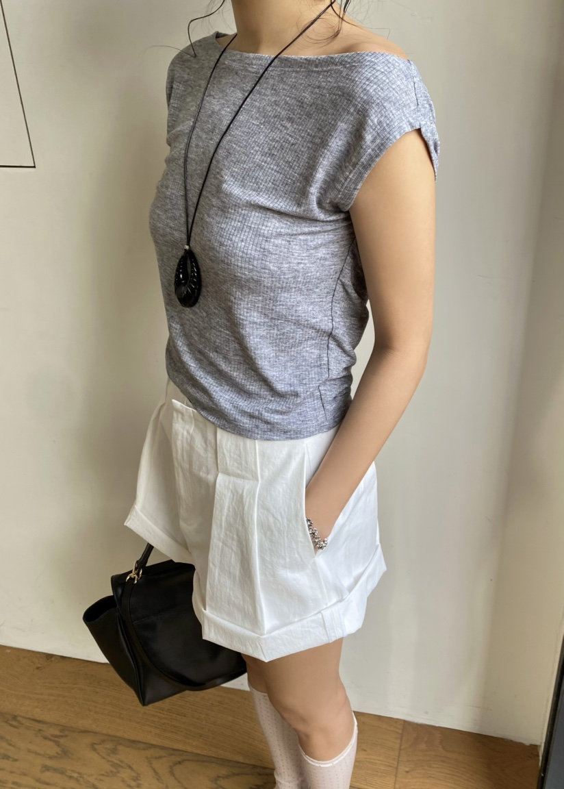 OUPPT韓國東大門直郵女士新款推薦時尚人氣熱賣休閑T恤羅紋OUPPTT恤