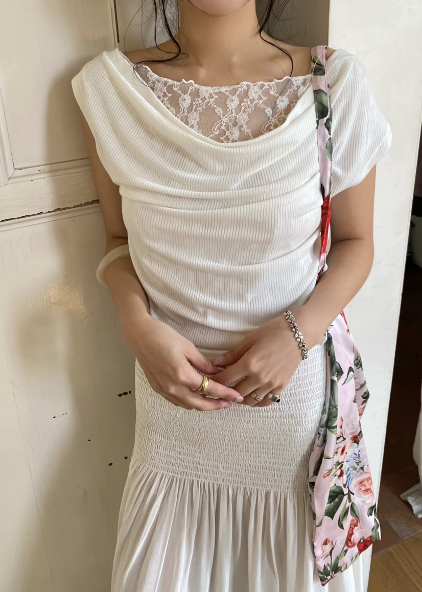 OUPPT韓國東大門直郵女士新款推薦時尚人氣熱賣休閑T恤羅紋OUPPTT恤圖色1