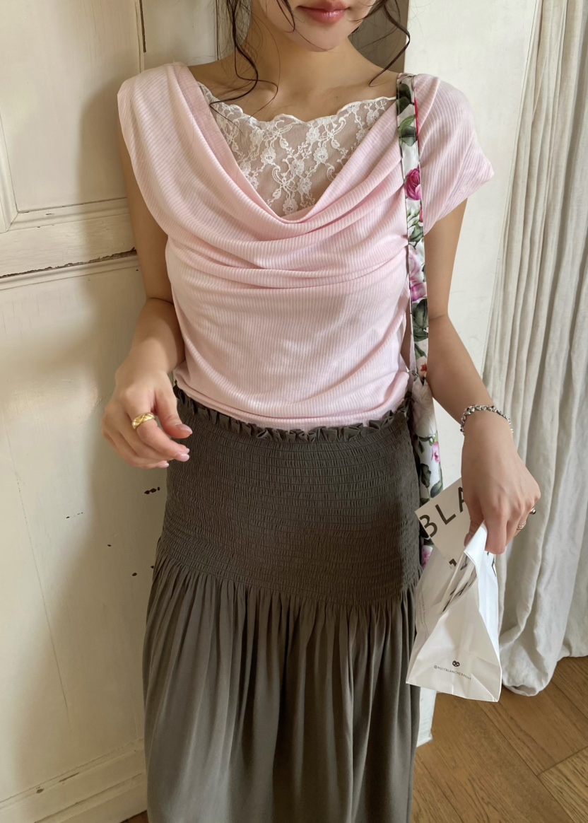 OUPPT韓國東大門直郵女士新款推薦時尚人氣熱賣休閑T恤羅紋OUPPTT恤圖色2