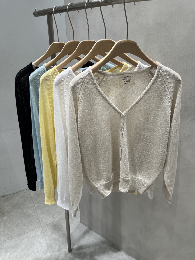 EVERCOMMERCE METICULOUSLY DESIGNED韓國直郵實拍女裝新款休閑針織衫EVERCOMMERCE METICULOUSLY DESIGNED針織衫