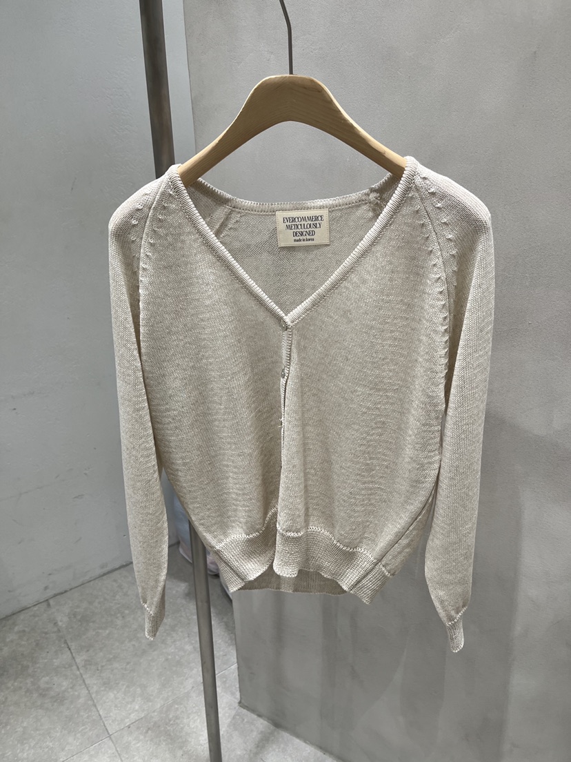 EVERCOMMERCE METICULOUSLY DESIGNED韓國直郵實拍女裝新款休閑針織衫EVERCOMMERCE METICULOUSLY DESIGNED針織衫圖色1