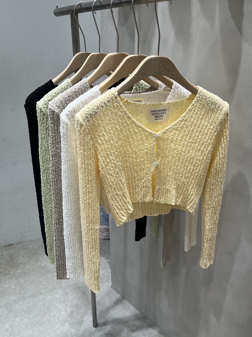 EVERCOMMERCE METICULOUSLY DESIGNED韓國直郵實拍女裝新品人氣針織衫EVERCOMMERCE METICULOUSLY DESIGNED針織衫