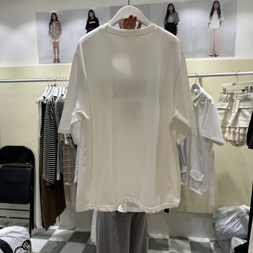 OREUM韓國直郵實拍女裝新品人氣休閑職業推薦熱賣時尚T恤OREUMT恤