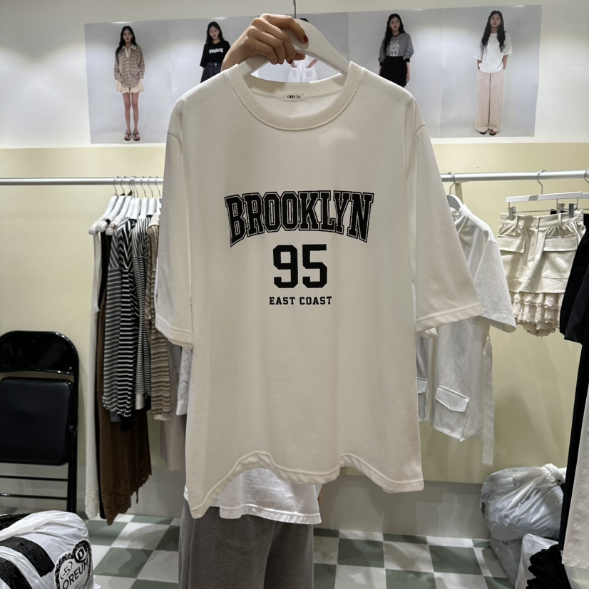 OREUM韓國直郵實拍女裝新品人氣休閑職業推薦熱賣時尚T恤OREUMT恤圖色1