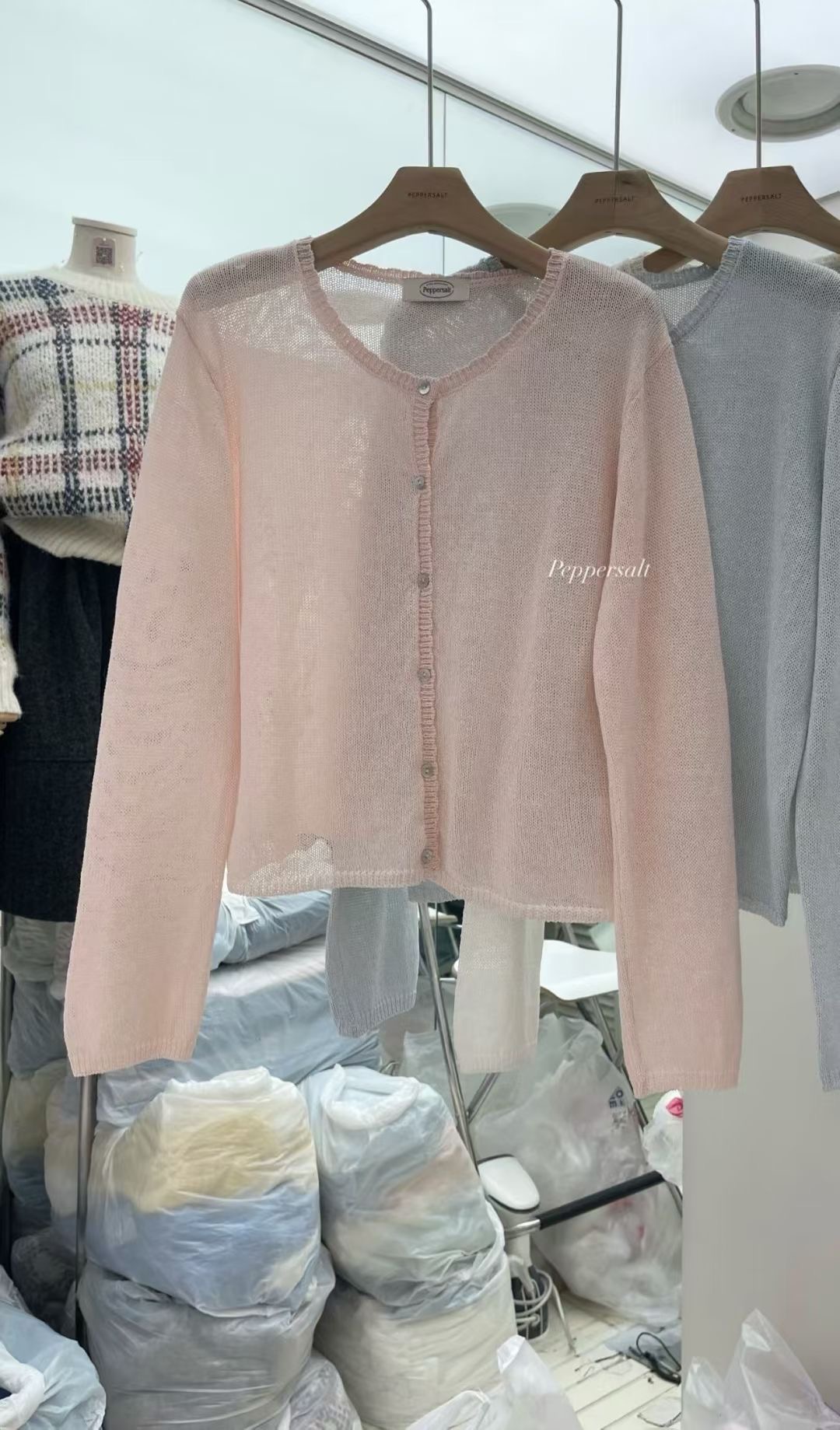 PEPPER 페페韓國東大門代購女裝新款人氣時尚針織衫開衫PEPPER-SEOUL針織衫圖色1