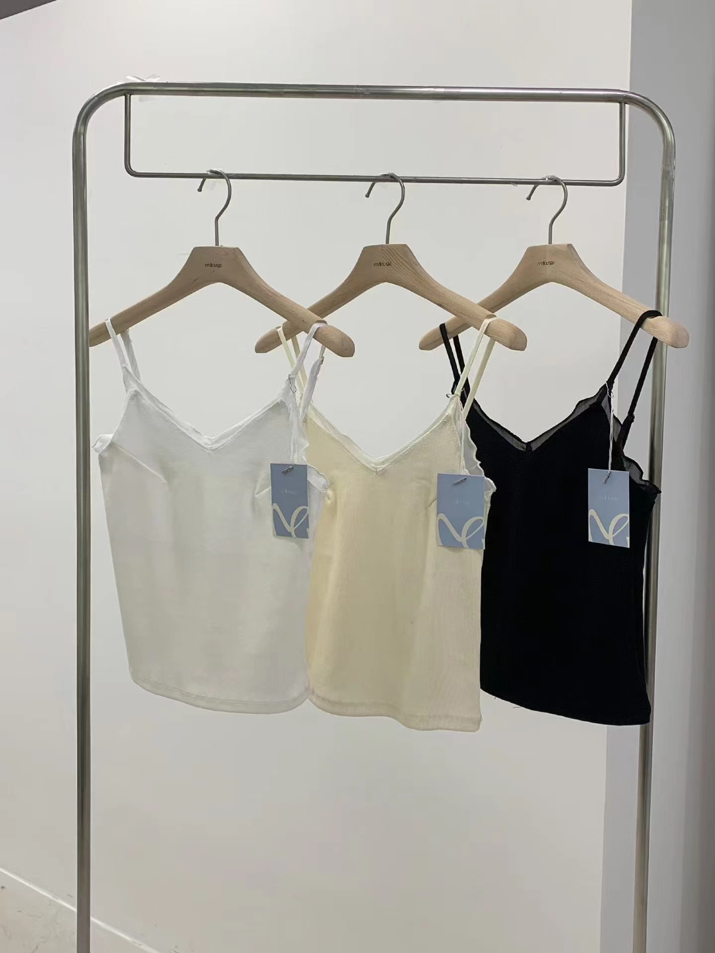 MELLOUNGE-멜라운지-T韓國東大門直郵女士新品26春夏吊帶背心雪紡MELLOUNGE-2件起吊帶/背心圖色3左三色