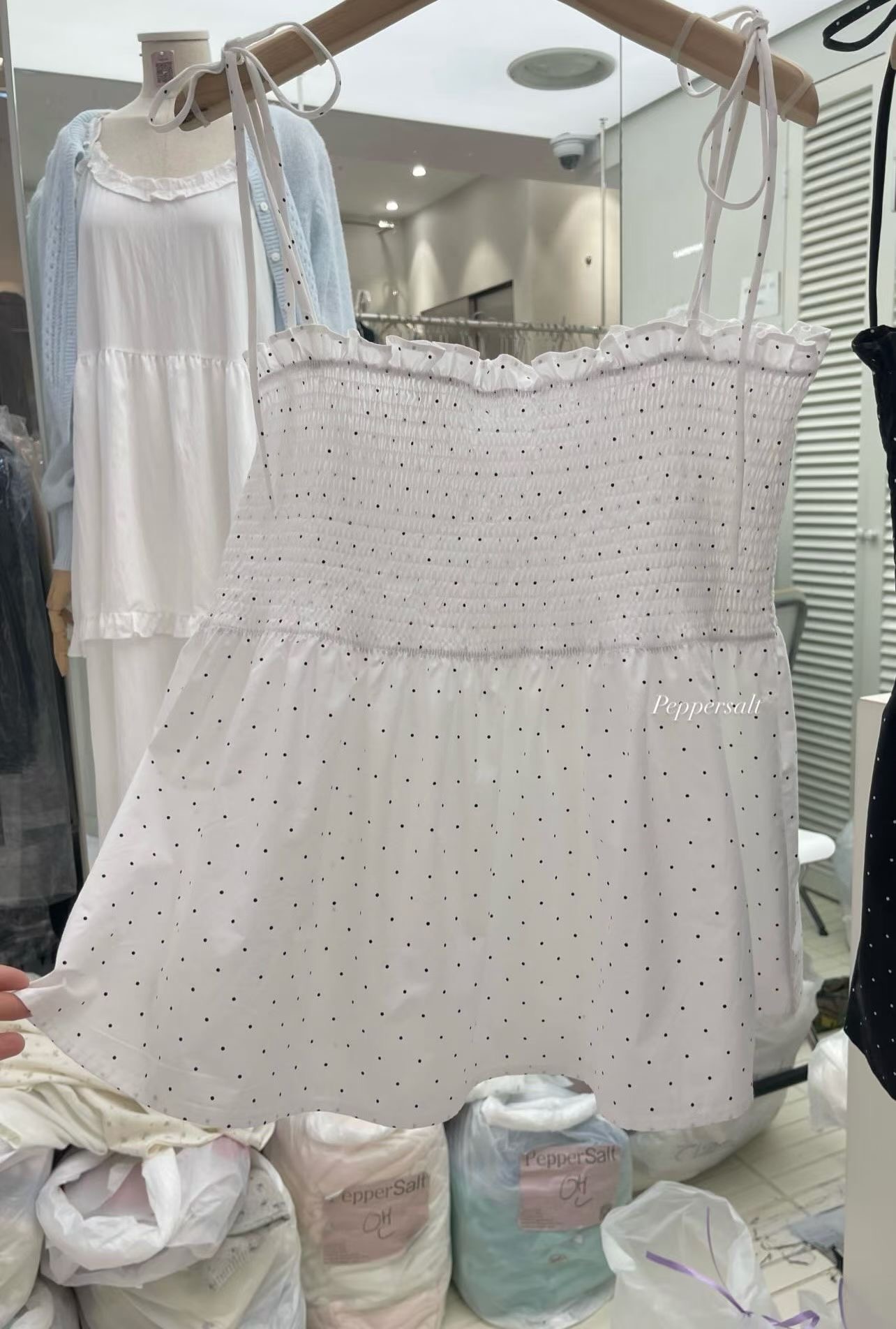 PEPPER 페페韓國東大門直郵女裝新品職業時尚人氣吊帶背心PEPPER-SEOUL吊帶/背心圖色1