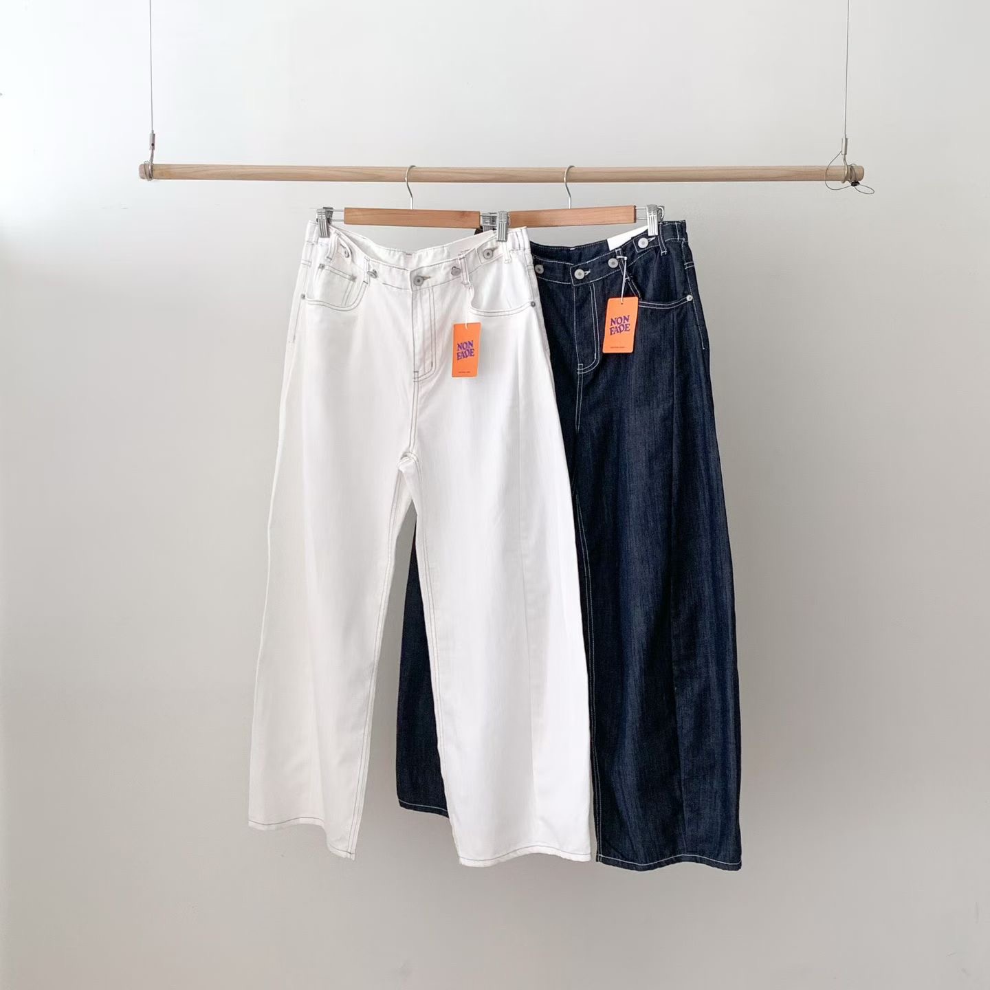 L V C韓國直郵女士新款熱賣職業時尚休閑26春夏人氣牛仔褲L_V_C牛仔褲