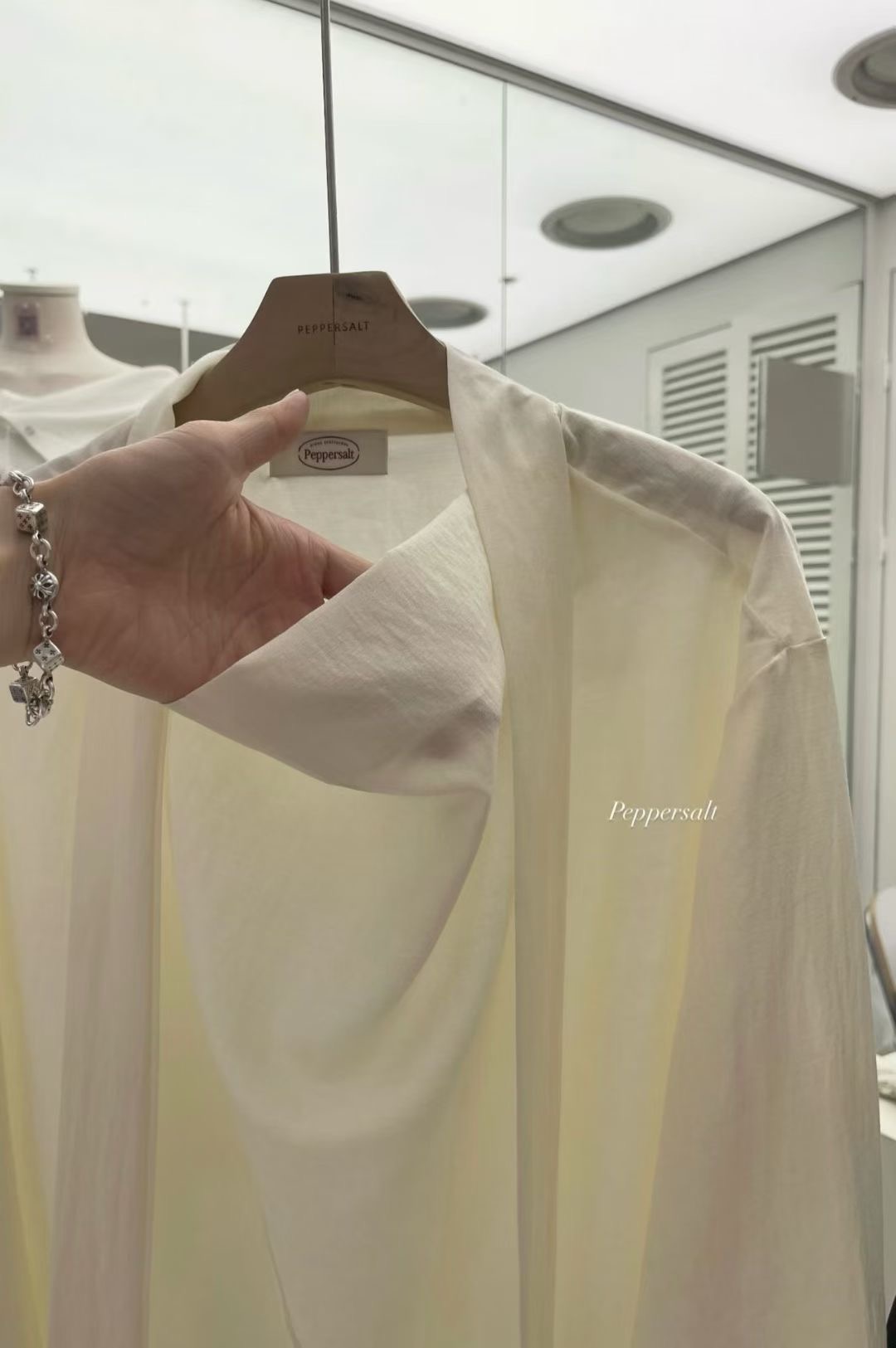 PEPPER 페페韓國直郵女裝新品職業時尚26春夏襯衫蕾絲衫PEPPER-SEOUL襯衫/蕾絲衫