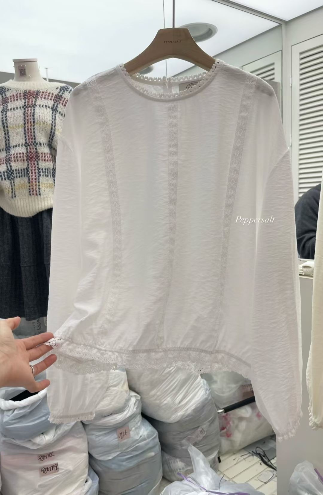 PEPPER 페페韓國東大門代購女士新品職業休閑襯衫蕾絲衫PEPPER-SEOUL襯衫/蕾絲衫圖色1