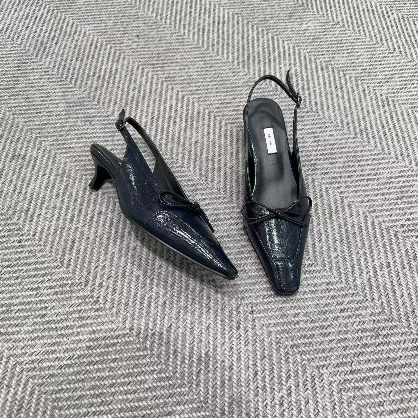 SELINA韓國代購女士新款時尚真品職業人氣熱賣休閑涼鞋拖鞋SELINA涼鞋/拖鞋圖色1