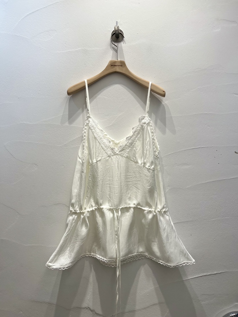 BROWN PAPER-S韓國代購女裝新款推薦時尚吊帶背心復古蕾絲BROWN PAPER-S吊帶/背心圖色1