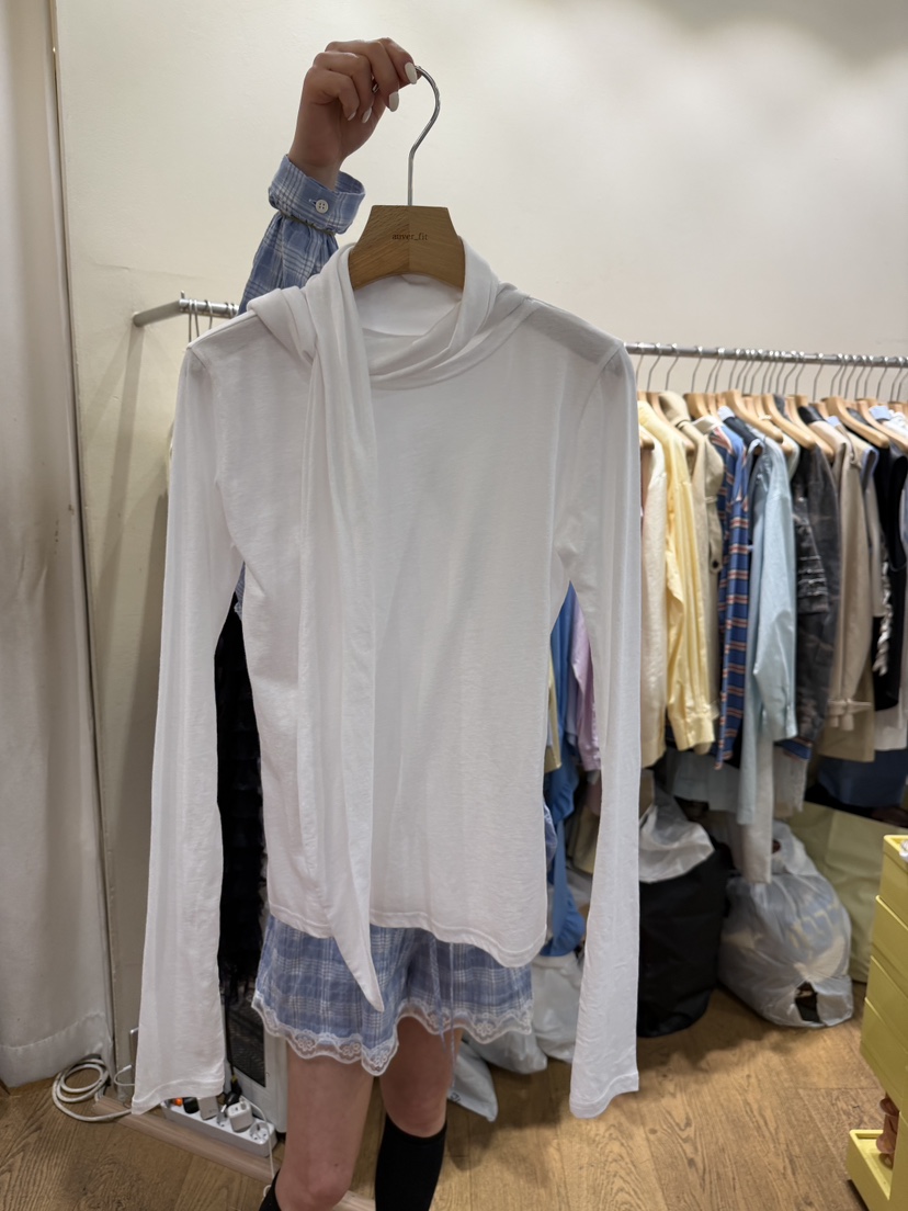 AUVERFIT韓國東大門直郵女裝新品熱賣推薦26春夏長袖T恤含圍巾AUVERFIT長袖T恤圖色1