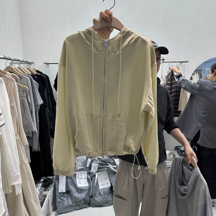 HUMMING BIRD韓國東大門直郵女士新品人氣夾克連帽衫撞色HUMMING BIRD夾克圖色2