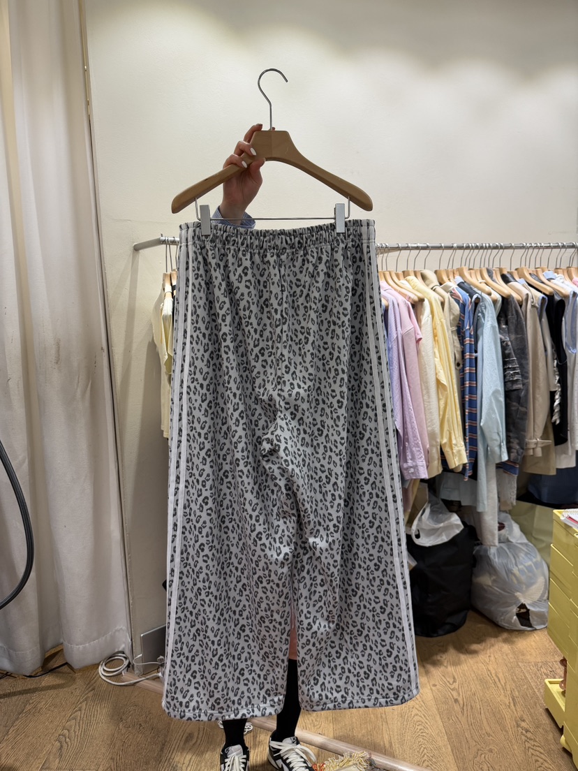 AUVERFIT韓國直郵女裝新款推薦職業26春夏人氣休閑褲豹紋AUVERFIT休閑褲