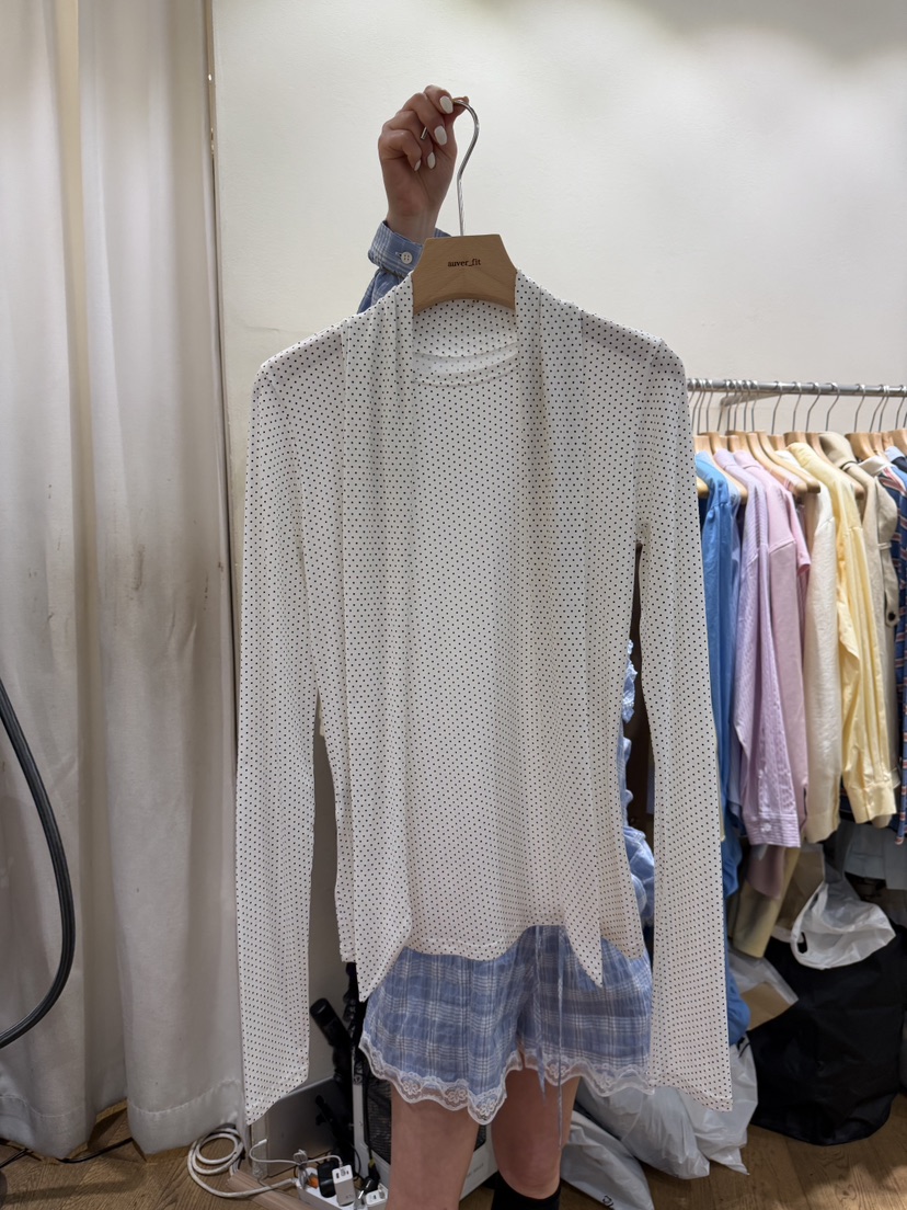 AUVERFIT韓國直郵女士新品熱賣人氣時尚襯衫蕾絲衫含圍巾AUVERFIT襯衫/蕾絲衫圖色1