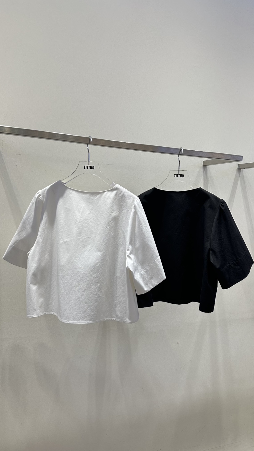 OUTFIT韓國東大門直郵女士新品推薦熱賣休閑時尚襯衫蕾絲衫OUTFIT襯衫/蕾絲衫