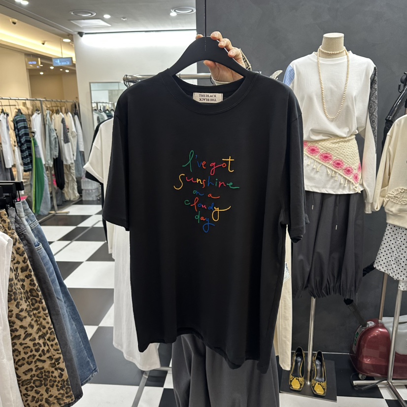 LADYBLACK/THE BLACK韓國東大門直郵女裝新款時尚人氣T恤LADYBLACK/THE BLACKT恤圖色2