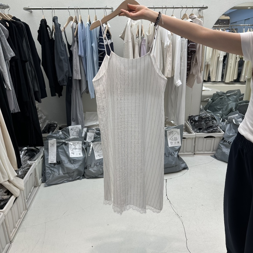 HUMMING BIRD韓國直郵女裝新款26春夏人氣時尚職業連衣裙HUMMING BIRD連衣裙