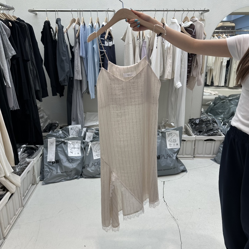 HUMMING BIRD韓國直郵女裝新款26春夏人氣時尚職業連衣裙HUMMING BIRD連衣裙圖色2