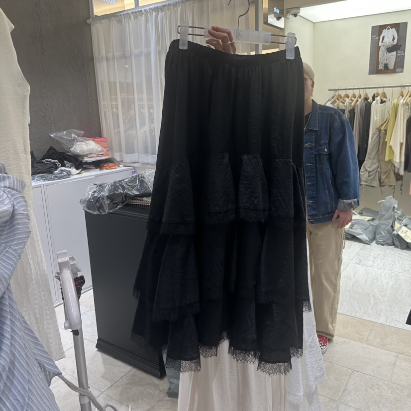 MIXXIN韓國直郵女裝新款人氣時尚推薦26春夏長裙荷葉邊蕾絲MIXXIN長裙圖色2