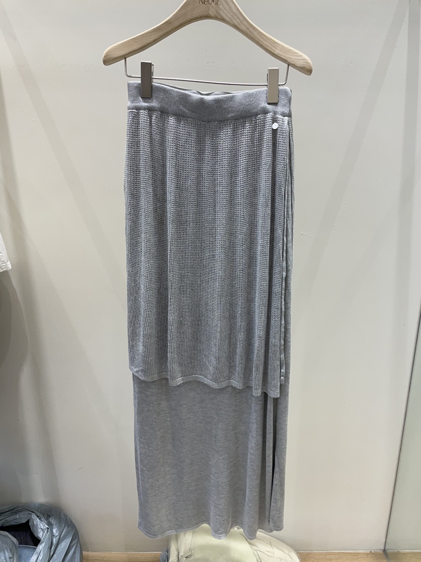 NEOUL韓國直郵女裝新款時尚熱賣人氣26春夏休閑職業長裙披肩NEOUL/ahin雙領標簽長裙