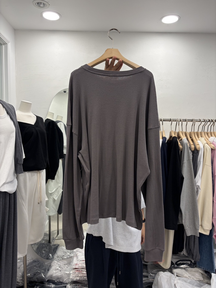 DELICATE韓國東大門直郵女裝新款推薦休閑熱賣人氣長袖T恤DELICATE長袖T恤