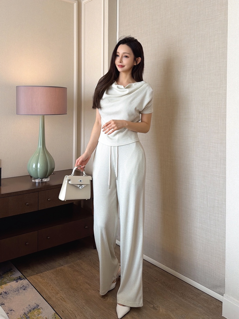 CLOTH韓國直郵實拍女士新款職業熱賣推薦人氣時尚休閑套裝CLOTH套裝圖色1