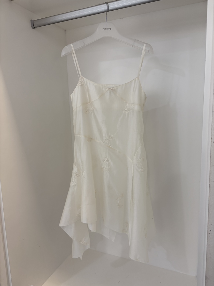 NORMAL韓國東大門代購女士新品26春夏熱賣時尚推薦連衣裙NORMAL連衣裙圖色1