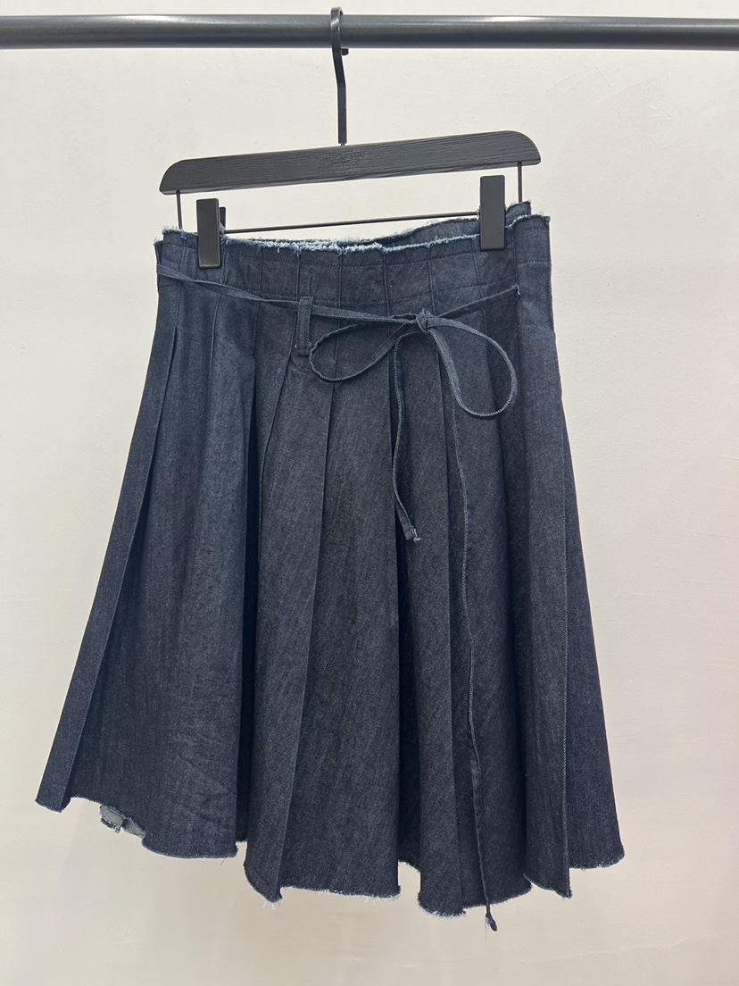 UNANSWERED-MYSTERY/FIFO韓國代購女士新品人氣半身裙中短裙裹身裙褶裥UNANSWERED-MYSTERY/FIFO半身裙/中短裙圖色1