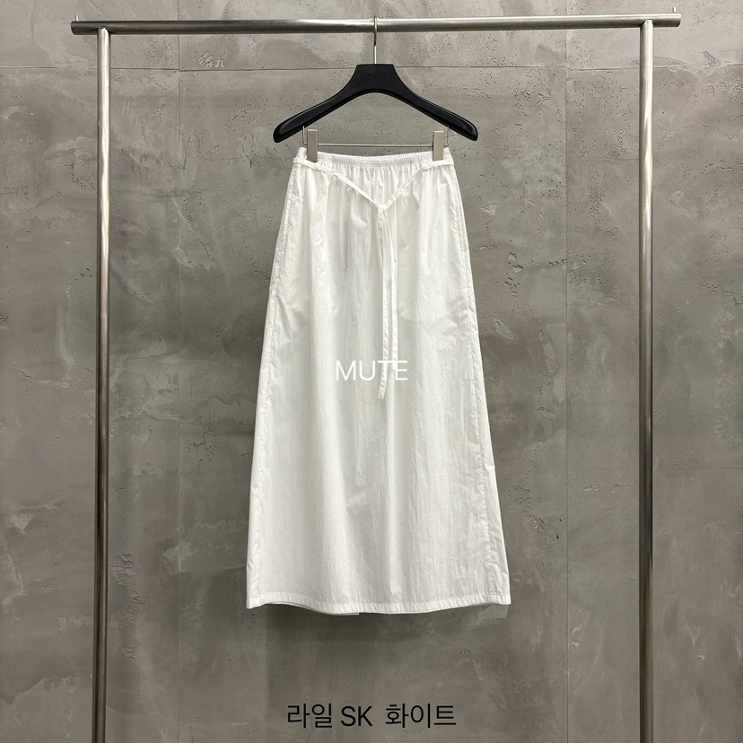 MUTE-P韓國東大門直郵女裝新款26春夏職業休閑長裙含腰繩MUTE長裙圖色1