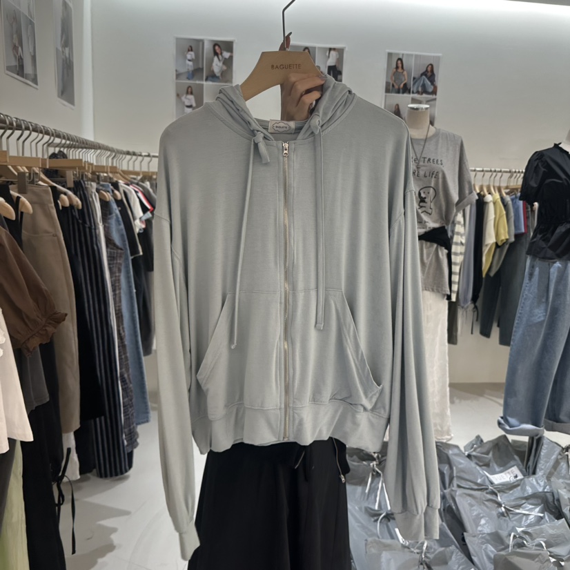 BAGUETTE-P韓國東大門直郵女士新品熱賣夾克拉鏈連帽衫不含內搭天絲BAGUETTE-P夾克圖色2