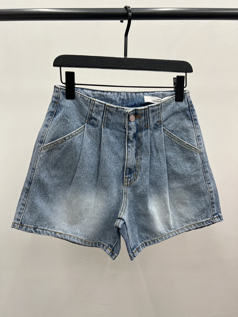 UNANSWERED-MYSTERY/FIFO韓國直郵女裝新品推薦短褲褶裥UNANSWERED-MYSTERY/FIFO短褲圖色1