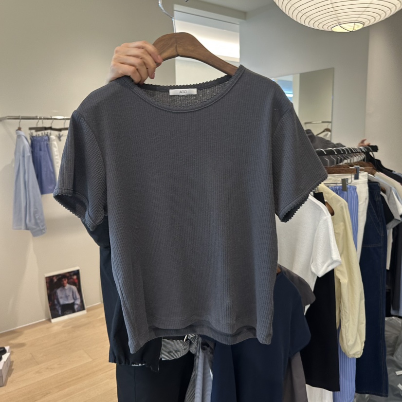 AGO韓國代購女裝新品人氣時尚熱賣休閑26春夏T恤刺繡修身AGOT恤圖色2墨色