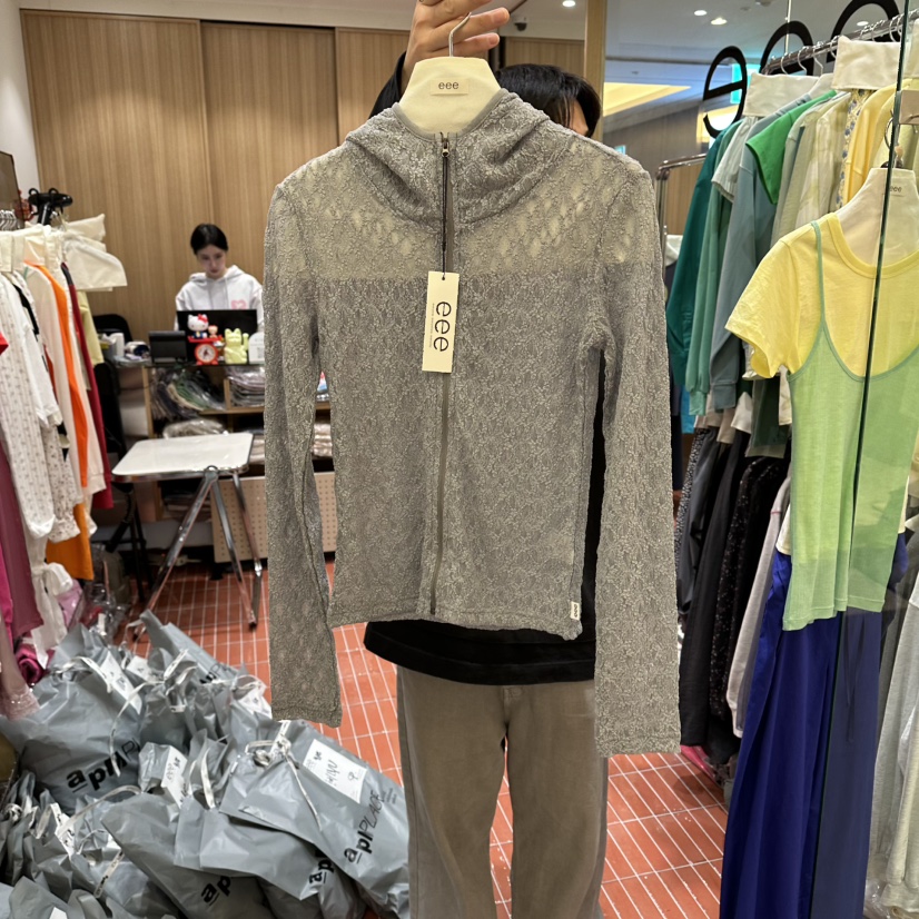 EEE韓國直郵女裝新款休閑職業熱賣推薦襯衫蕾絲衫拉鏈連帽衫EEE襯衫/蕾絲衫圖色1