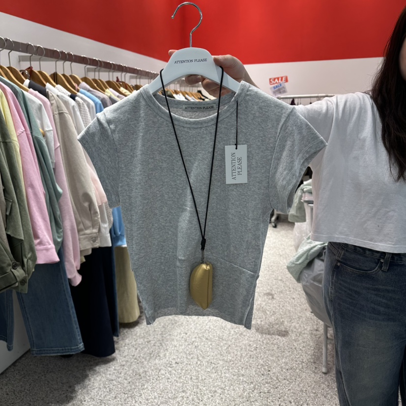 ATPZ韓國東大門直郵女士新款休閑推薦職業T恤不含項鏈修身ATTENTION PLEAEST恤圖色4