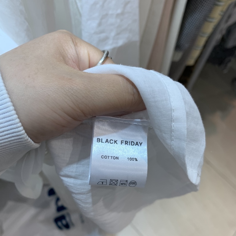 BLACKFRIDAY韓國直郵女士新款26春夏人氣推薦時尚襯衫蕾絲衫BLACK FRIDAY襯衫/蕾絲衫