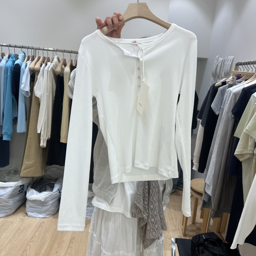 HAUS-A韓國東大門代購女士新款推薦時尚26春夏熱賣長袖T恤HAUSWOMEN長袖T恤圖色2