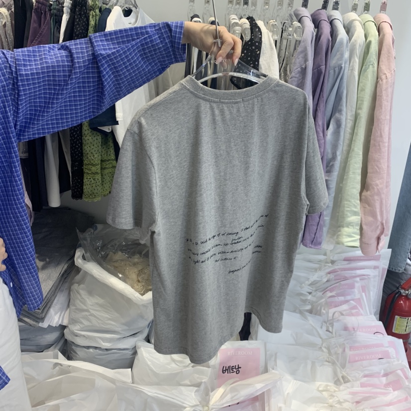 RIVEROOM韓國代購女裝新款熱賣時尚26春夏人氣推薦職業T恤RIVEROOMT恤