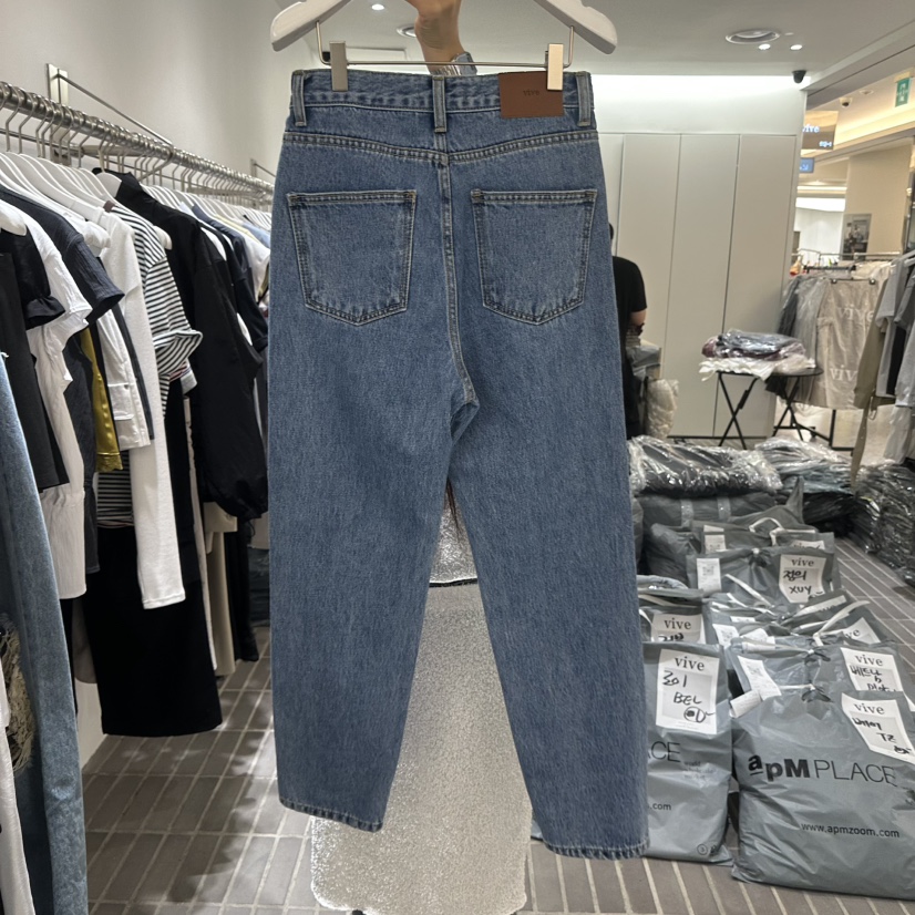 VIVE韓國直郵女裝新款推薦熱賣26春夏職業人氣時尚牛仔褲VIVE牛仔褲