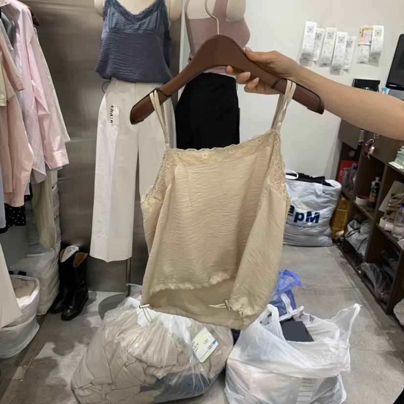 CHAE韓國東大門直郵女裝新款時尚推薦人氣26春夏吊帶背心蕾絲CHAE吊帶/背心