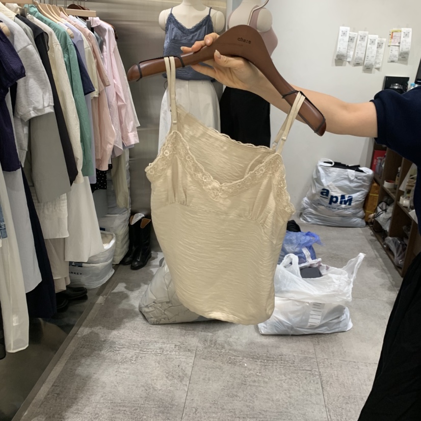 CHAE韓國東大門直郵女裝新款時尚推薦人氣26春夏吊帶背心蕾絲CHAE吊帶/背心圖色2