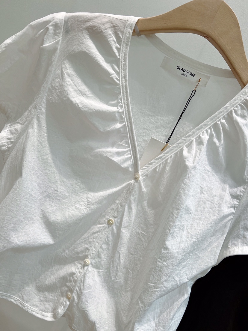 GLAD SOME韓國直郵實拍女士新款熱賣推薦人氣襯衫蕾絲衫GLAD SOME襯衫/蕾絲衫