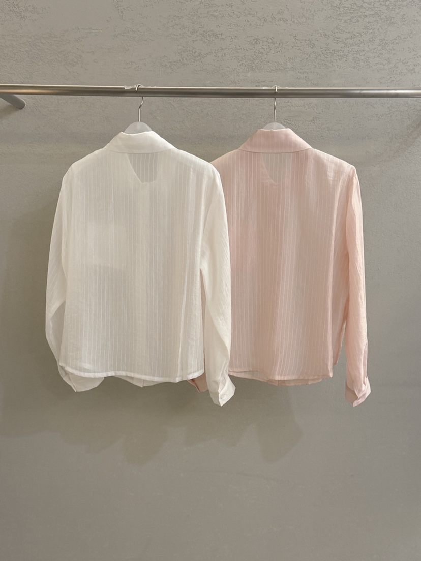 PLAYBUTTON-P韓國東大門直郵女裝新款26春夏熱賣襯衫蕾絲衫PLAYBUTTON襯衫/蕾絲衫