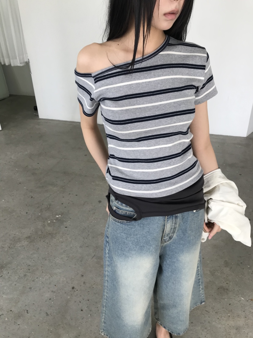 CEDARWOOD韓國東大門直郵女裝新品推薦休閑時尚熱賣26春夏T恤CEDAR WOODT恤圖色1