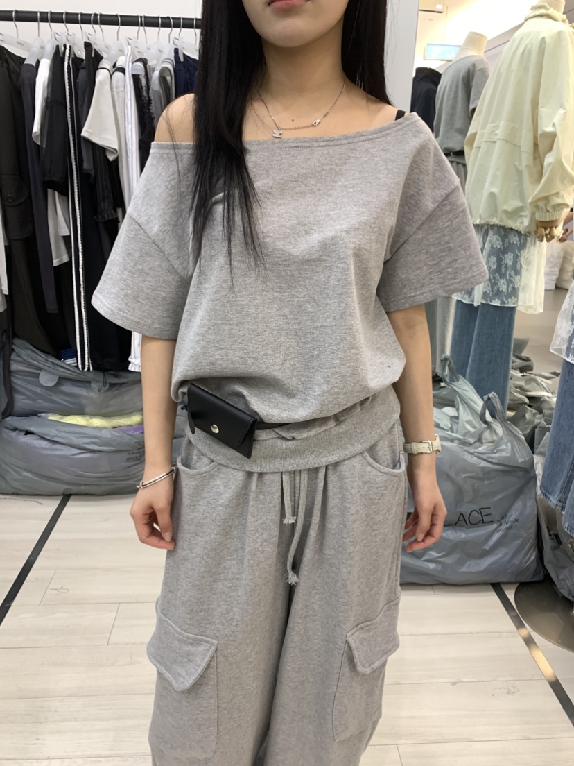 CEDARWOOD韓國代購女士新品26春夏職業人氣休閑熱賣T恤露肩CEDAR WOODT恤圖色1