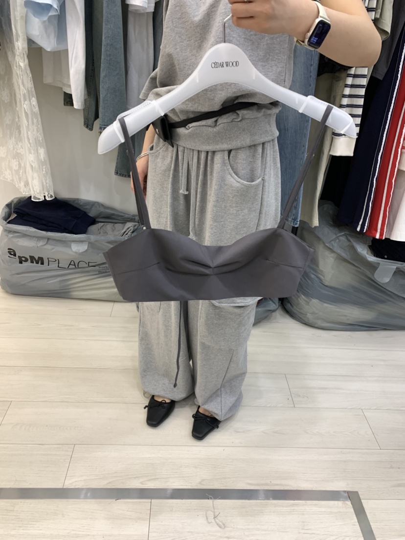 CEDARWOOD韓國東大門代購女裝新款休閑吊帶背心不含內搭褶皺CEDAR WOOD吊帶/背心圖色2