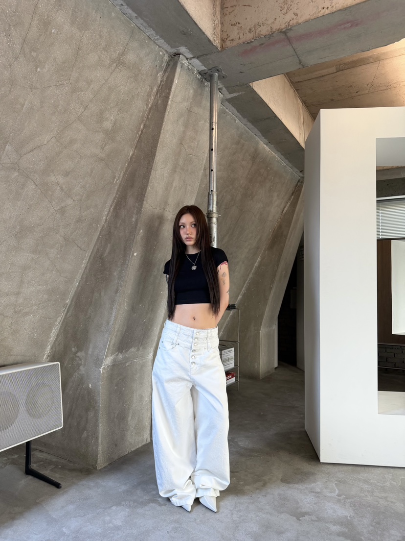 SEEOT韓國直郵實拍女士新品職業人氣推薦時尚26春夏牛仔褲疊穿SEEOT牛仔褲