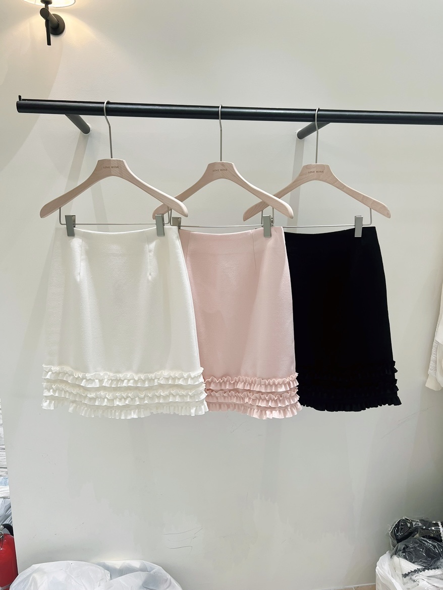 LOVE ROSIE韓國東大門直郵女裝新款休閑時尚26春夏短裙荷葉邊LOVE ROSIE短裙