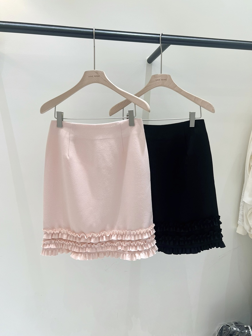 LOVE ROSIE韓國東大門直郵女裝新款休閑時尚26春夏短裙荷葉邊LOVE ROSIE短裙